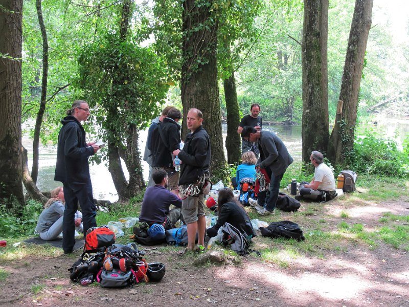 2015-05-24_13-28-42_WE-Lurais.jpg - WE falaies a Lurais