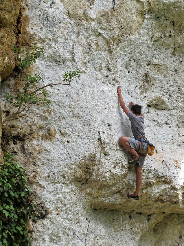 2015-05-24_14-19-26_WE-Lurais.jpg - WE falaies a Lurais