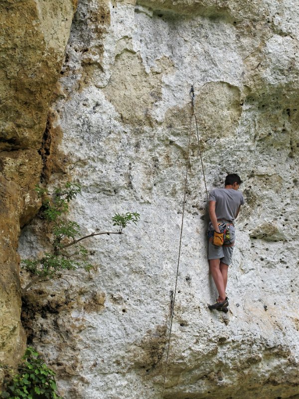 2015-05-24_14-20-34_WE-Lurais.jpg - WE falaies a Lurais