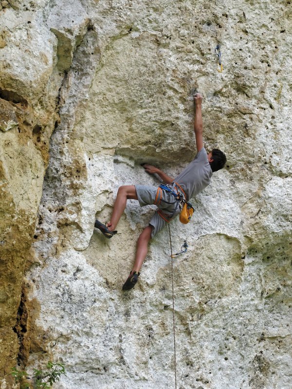 2015-05-24_14-23-16_WE-Lurais.jpg - WE falaies a Lurais