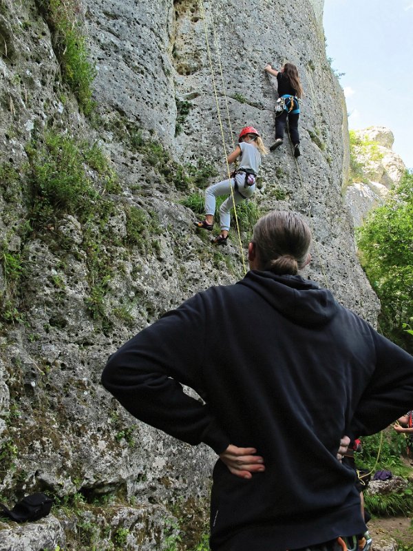 2015-05-24_16-07-10_WE-Lurais.jpg - WE falaies a Lurais