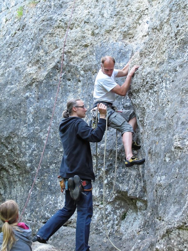 2015-05-24_16-50-52_WE-Lurais.jpg - WE falaies a Lurais