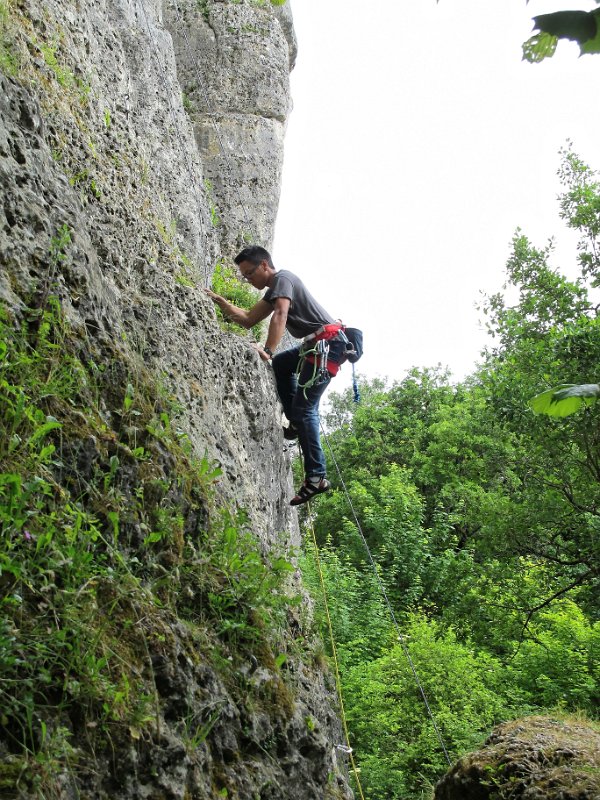 2015-05-25_11-06-43_WE-Lurais.jpg - WE falaies a Lurais