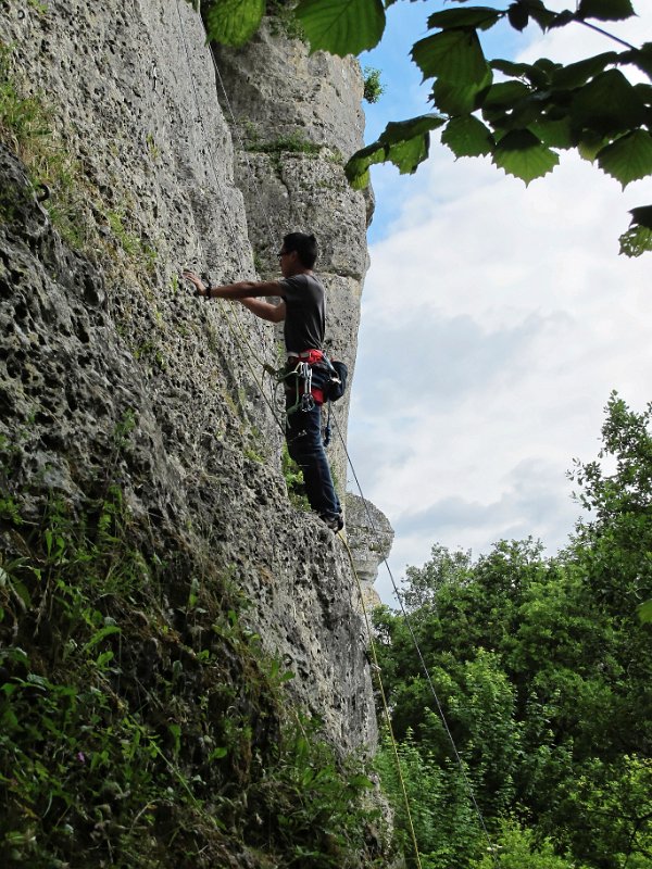 2015-05-25_11-06-55_WE-Lurais.jpg - WE falaies a Lurais