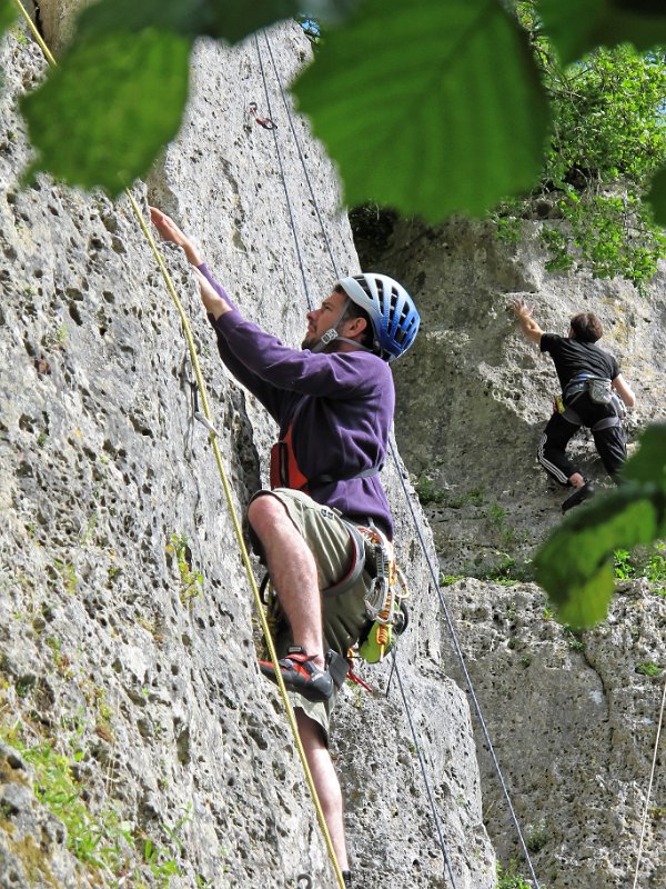 2015-05-25_11-10-46_WE-Lurais.jpg - WE falaies a Lurais